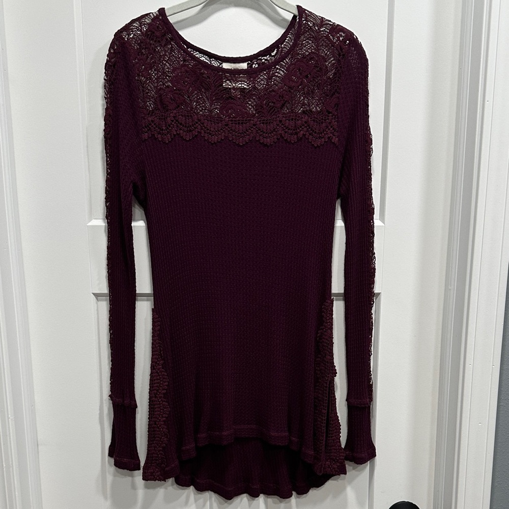 Knox Rose Crochet Lace Trim Wine Tunic Thermal Top Size Medium